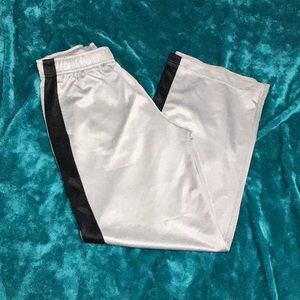 BOYS NIKE PANTS